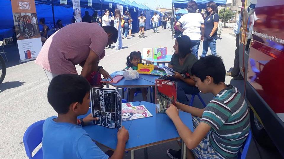 Bibliomóvil presente en el Operativo Municipal