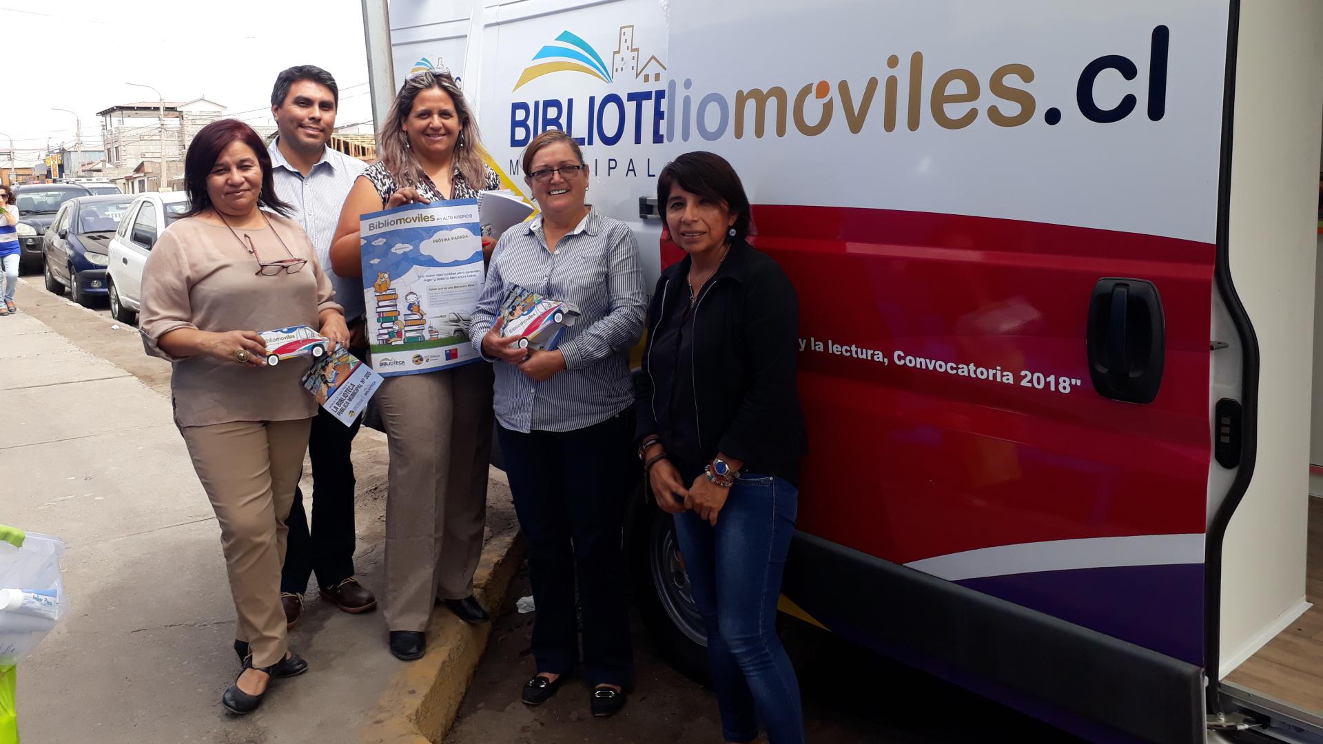 Alto Hospicio presenta su Bibliomóvil