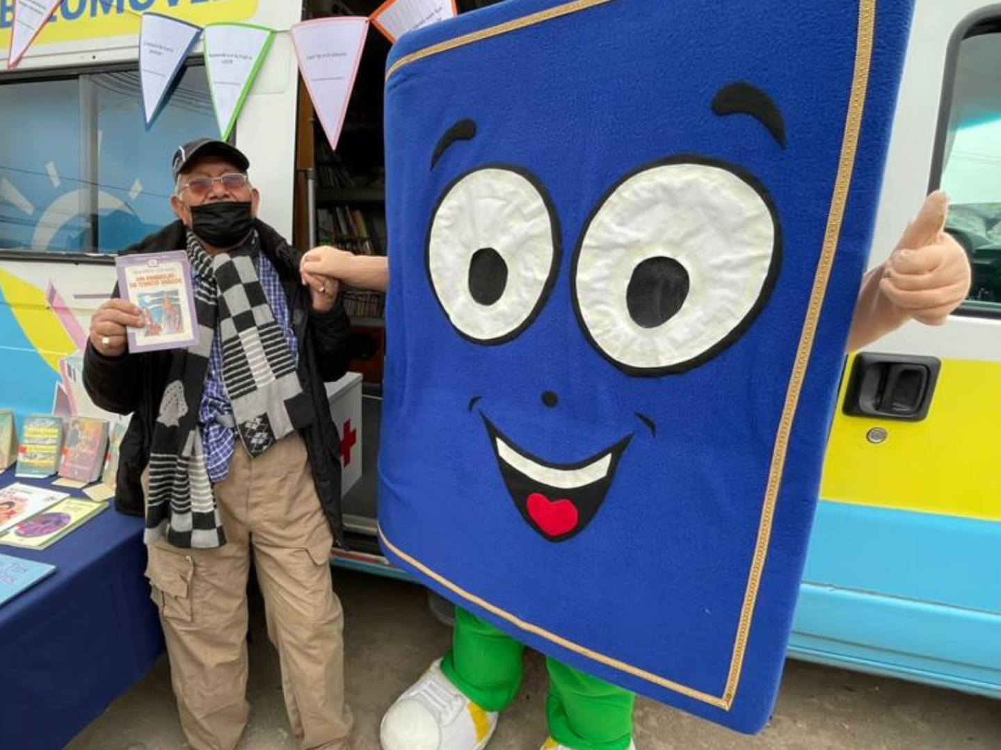 Lecturín celebra el día del Bibliomóvil en Maipú 2021