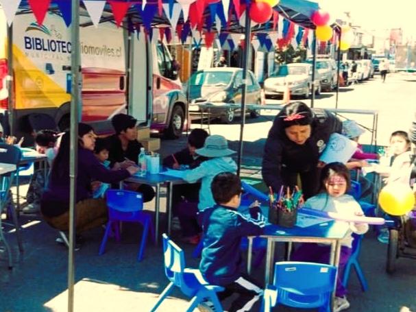 Tarapacá - Conociendo la historia del Bibliomóvil de Alto Hospicio