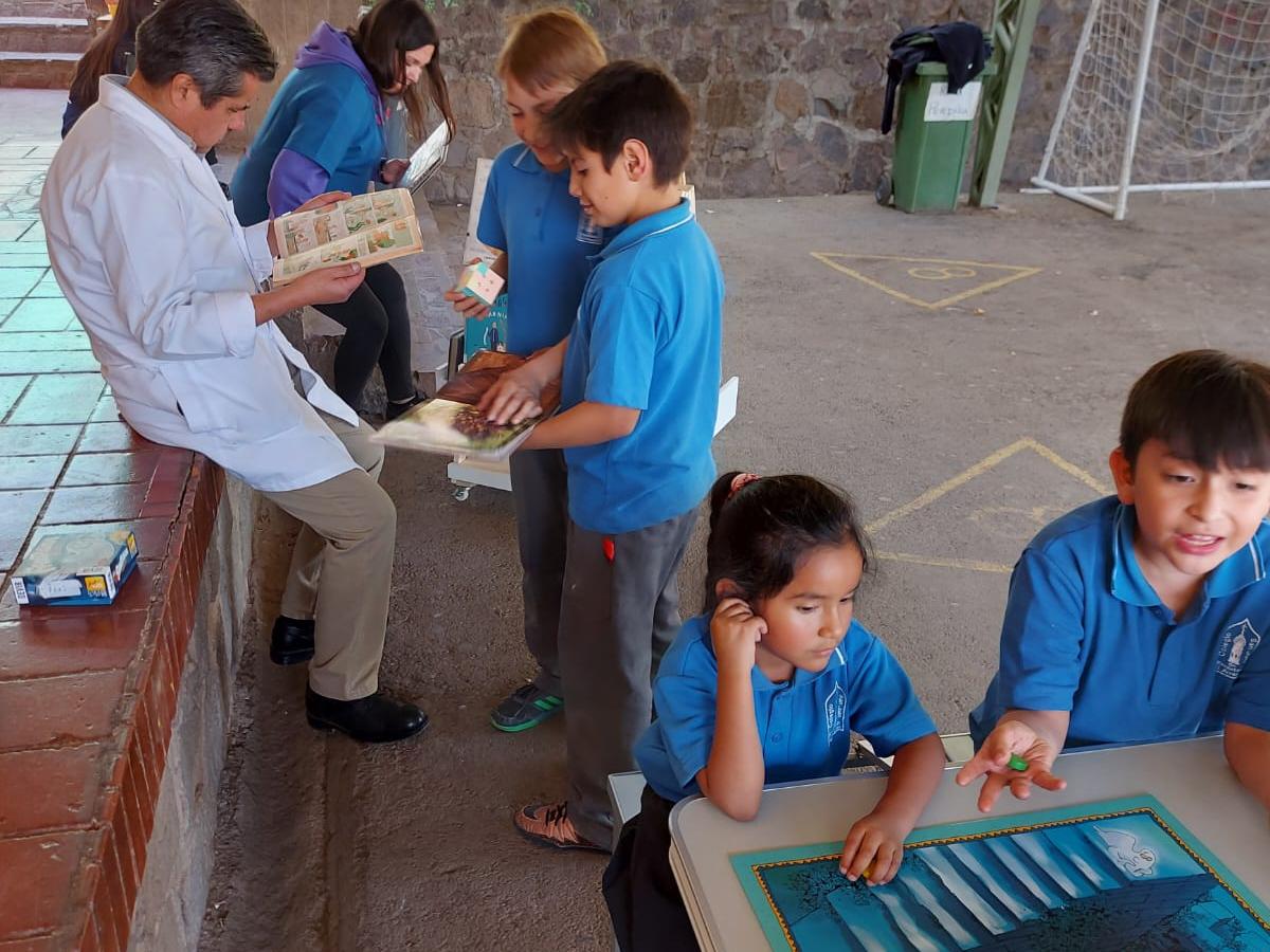 Bibliomóvil Lo Barnechea abril 2023