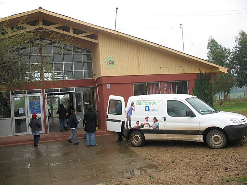 Bibliomóvil San Nicolás Escuela