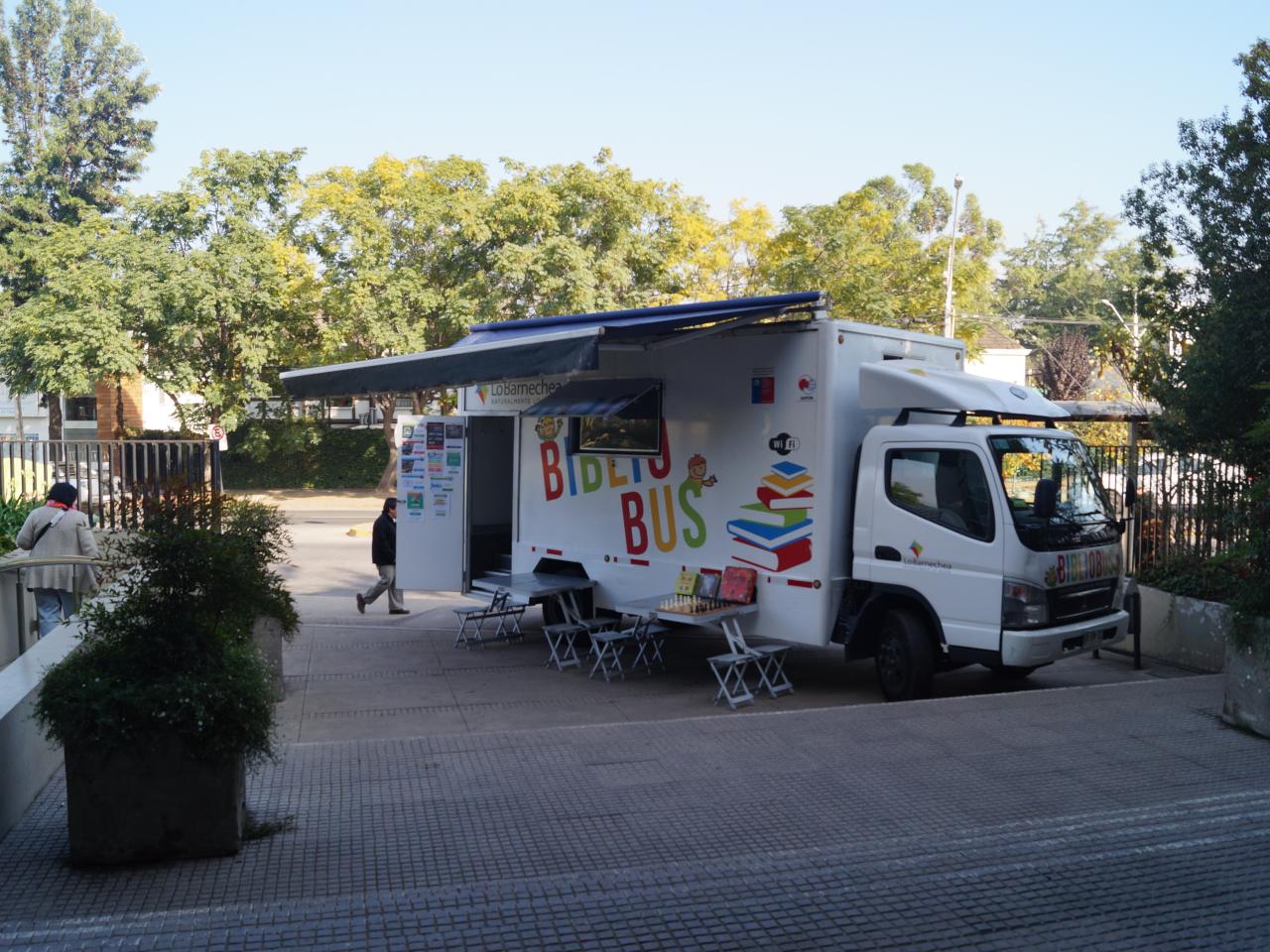 Bibliobús Lo Barnechea - Mes del Libro