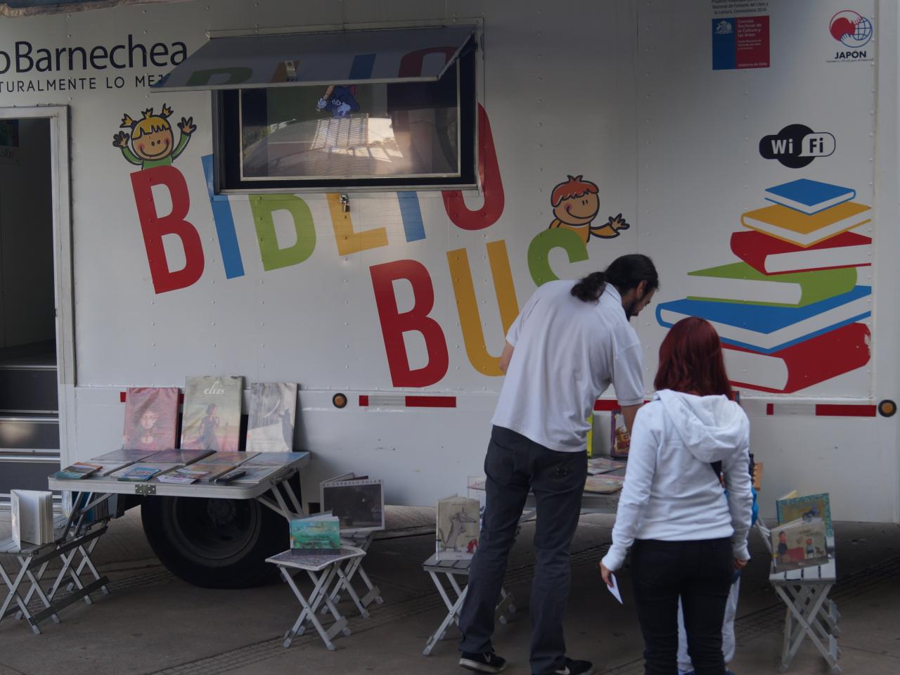 Bibliobús Lo Barnechea - Mes del Libro