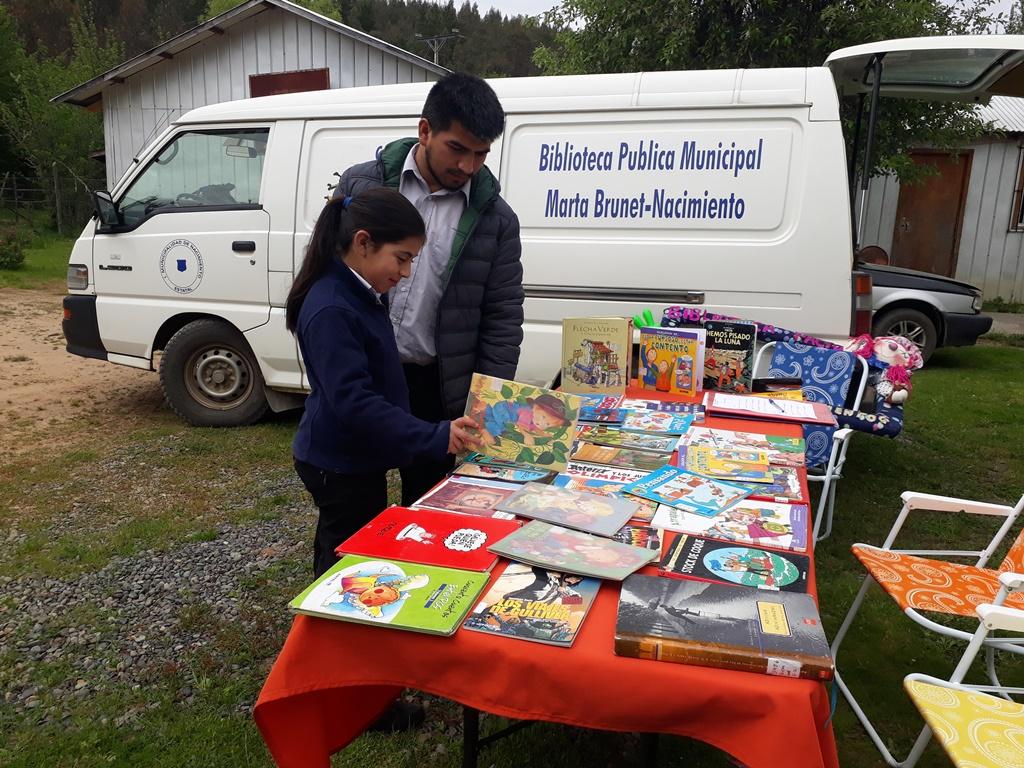 Bibliomóvil Nacimiento