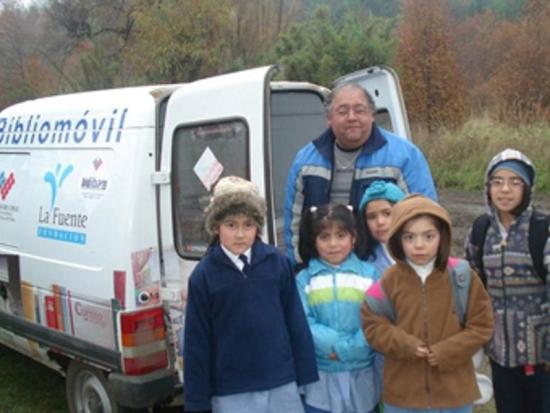 Bibliomóvil de Río Bueno: Una familia sobre ruedas