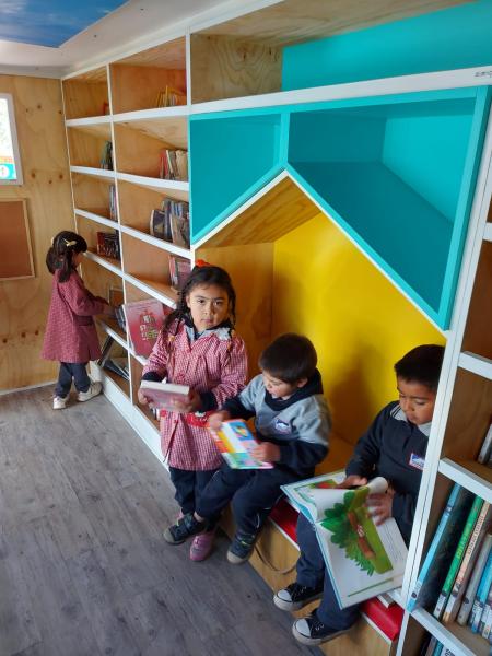 Remodelación bibliobús Lo Barnechea 2023