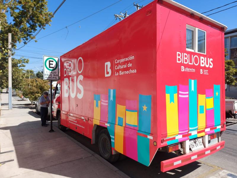 Bibliomóvil Lo Barnechea abril 2023