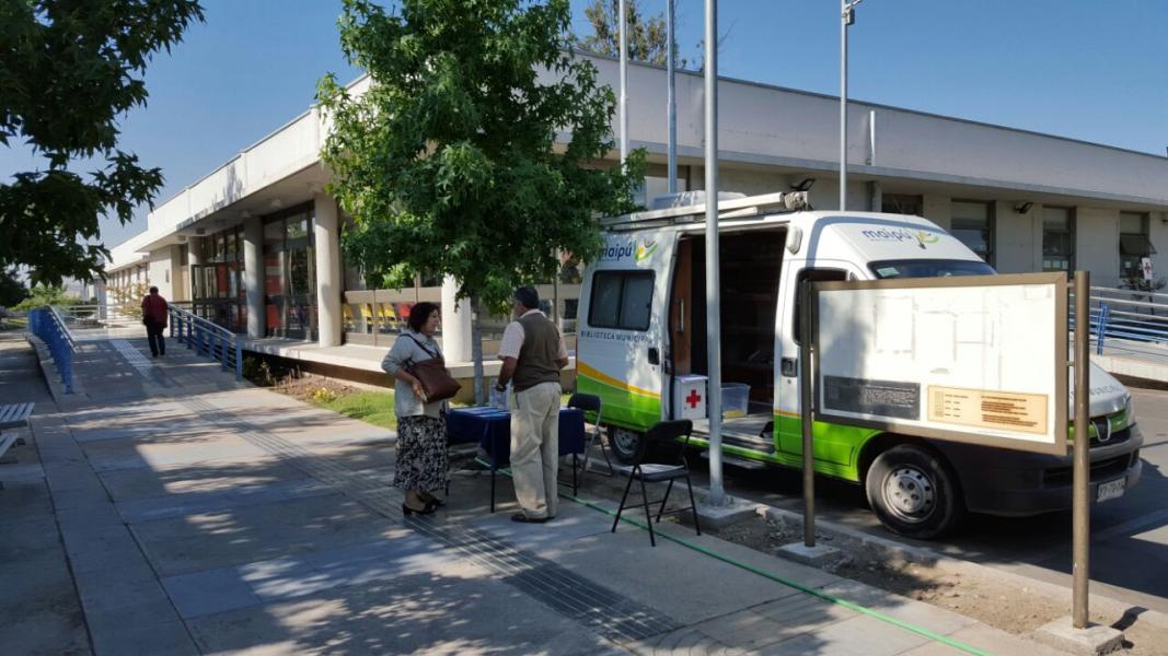 Bibliomóvil Maipú CESFAM Luis Ferrada