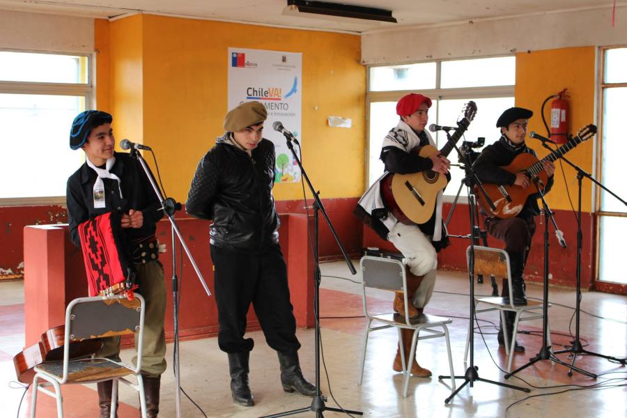 Bibliobús Aysén Rescate Patrimonio - Payadores jóvenes