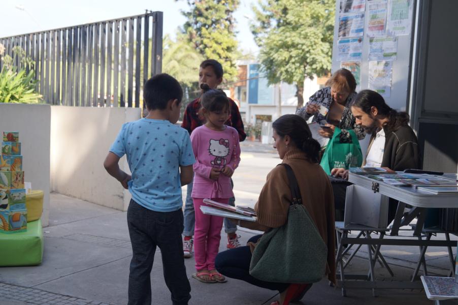 Bibliobús Lo Barnechea - Mes del Libro