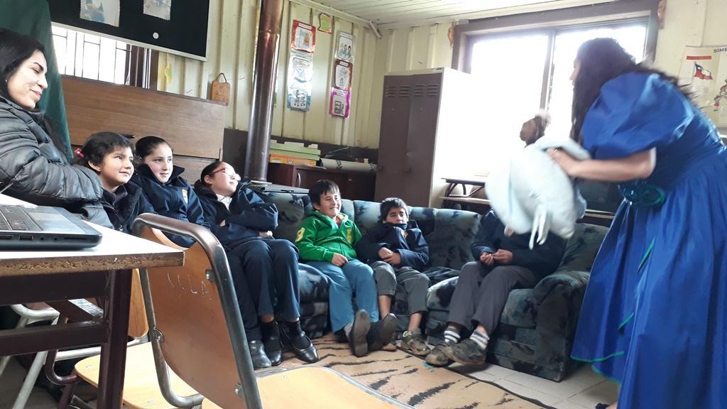 Bibliobús Nacimiento en escuela Carrizal