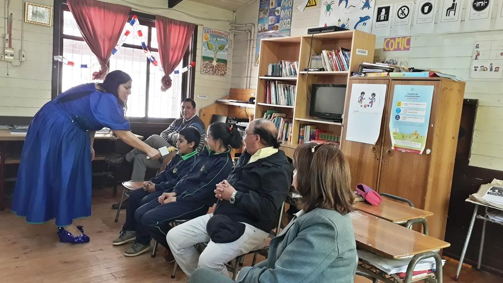 Bibliomóvil Nacimiento