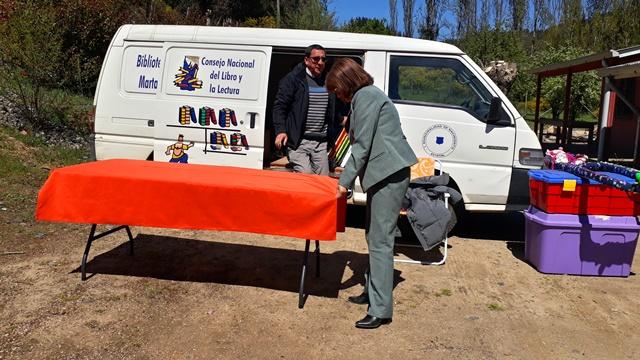 Bibliomóvil Nacimiento