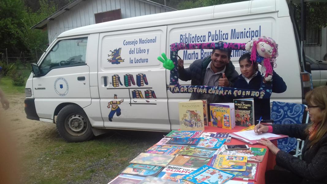 Bibliomóvil Nacimiento