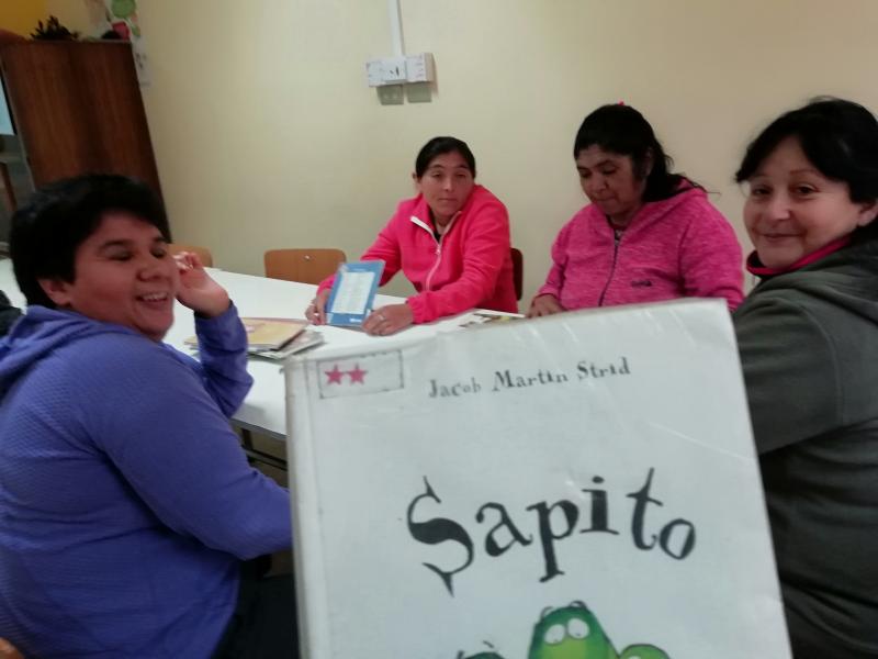 Bibliomóvil Lebu fomentando la lectura