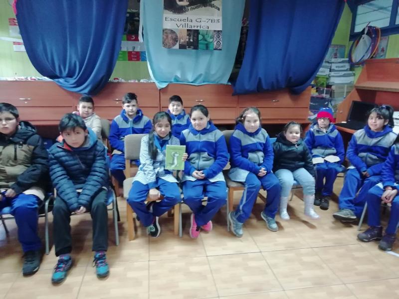 Bibliomóvil Lebu fomentando la lectura