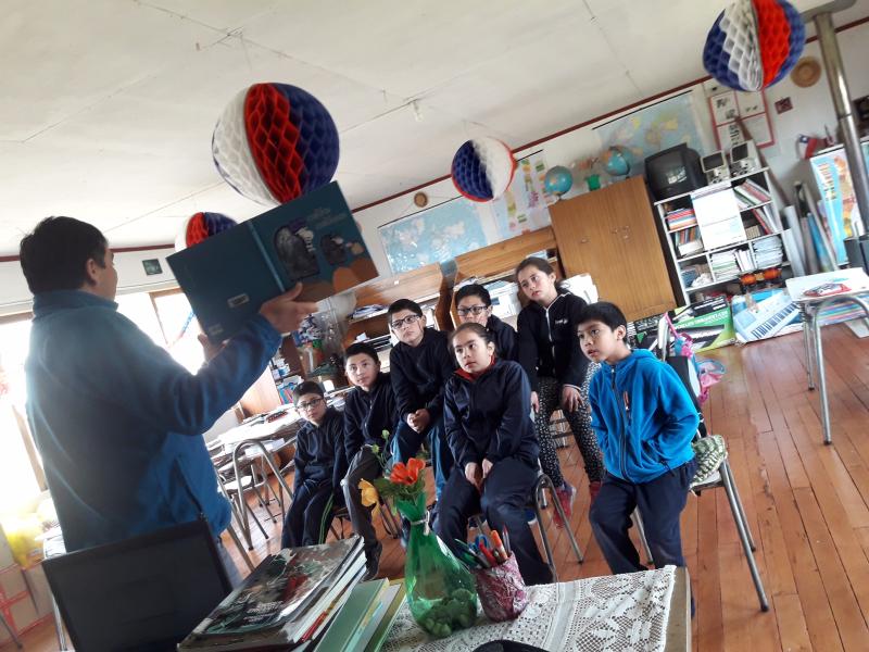 Corral cuenta cuentos Huiro